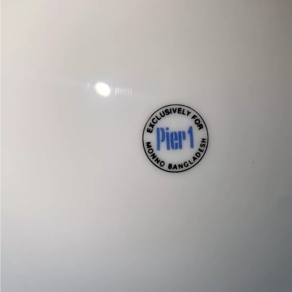 Pier One Monno Bangladesh 4pc Dinner Place Setting Hand- Painted Gold Trim HTF - Picture 9 of 9